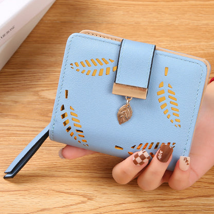 Hollow leaf zipper buckle coin purse